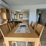 Kalamos Heights 度假居 *